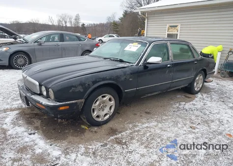 2003 Jaguar Xj Vanden Plas z USA, uszkodzony, nr VIN SAJDA24C73LF55808